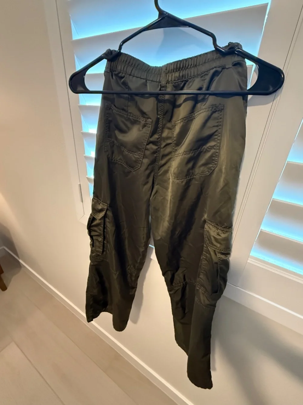 H&M Girls Olive Green Cargo Pants Size 10–12